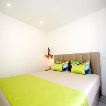 דירה Oro Nero Arte - Luxury With Terrace נאזרה